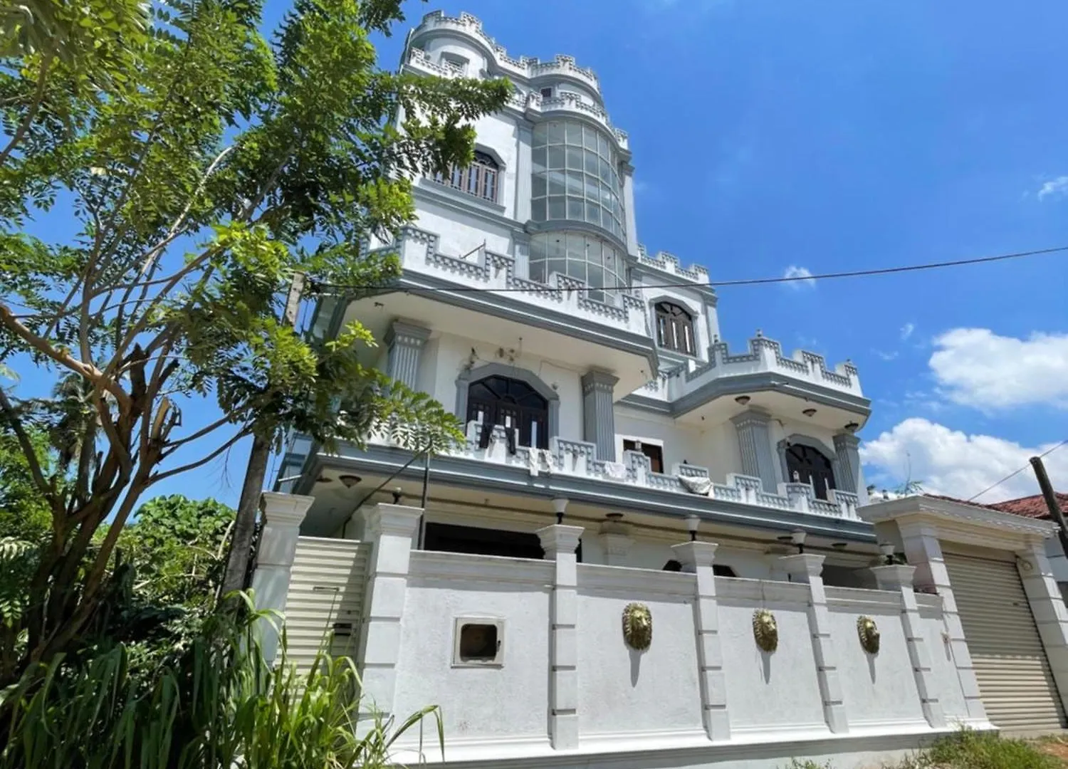 White Palace Airport Transit Hotel Katunayake 0*,